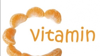 Cách uống vitamin C để làm đẹp da