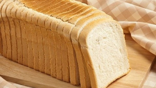 Những lý do nên hạn chế ăn nhiều bánh mì trắng