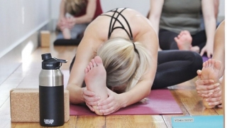 Cách uống nước hiệu quả khi tập yoga