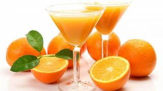 Top 4 loại nước ép trái cây cực kỳ tốt cho người cao tuổi