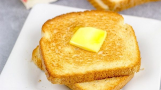 Bước sang tuổi 40 muốn khỏe mạnh đừng ăn 6 món ăn này vào bữa sáng nữa