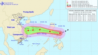 Siêu bão Goni tiến vào Philippin với sức gió giật trên cấp 17