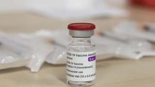 EU đẩy mạnh nghiên cứu về nguy cơ gây đông máu của vaccine AstraZeneca