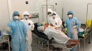 Công đoàn Y tế Việt Nam hỗ trợ cán bộ y tế tuyến đầu phòng, chống dịch COVID-19