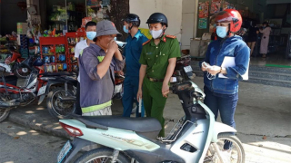Yên Bái xử phạt nhiều người không đeo khẩu trang nơi công cộng