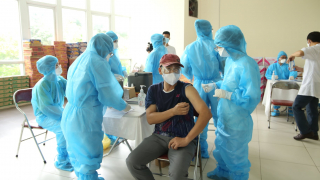 Hưng Yên: Trên 1000 tình nguyện viên được tiêm thử nghiệm lâm sàng giai đoạn 3 vaccine Nanocovax