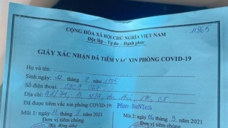 Cô gái Cần Thơ khoe tiêm vaccine COVID-19 là do 'xin ông anh'