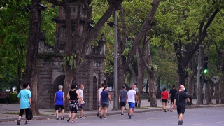 Hà Nội cho phép hoạt động ngoài trời, trung tâm thương mại,... được mở trở lại từ ngày 28/9