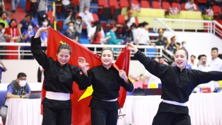 Việt Nam giành huy chương vàng nội dung biểu diễn đồng đội môn Pencak Silat