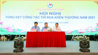 Hội Nhà báo Việt Nam tổng kết công tác thi đua khen thưởng năm 2021, triển khai nhiệm vụ năm 2022