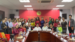Chủ tịch Hội Giáo dục chăm sóc sức khỏe cộng đồng Việt Nam thăm và làm việc với thành viên, hội viên tại phía Nam