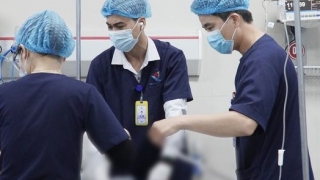 Phú Thọ cấp cứu một nam bệnh nhân 36 tuổi sốc phản vệ sau khi sử dụng rượu