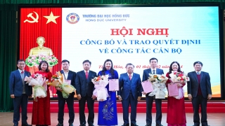 Thanh Hóa: Trường Đại học Hồng Đức bổ nhiệm, điều động nhiều cán bộ