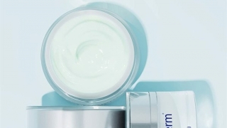 Tạm ngừng lưu hành sản phẩm mỹ phẩm Obagi Elastiderm Eye Cream do có chứa chất cấm Isobutylparaben