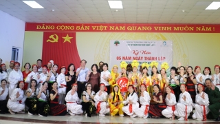 Hà Nội: Lễ kỉ niệm 5 năm thành lập CLB Tự chăm sóc sức khỏe tổ 12, phường Trung Văn thành công tốt đẹp