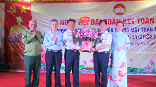 Hà Nội: Hân hoan 'Ngày hội Đại đoàn kết dân tộc' Tổ dân phố Tó, phường Tây Mỗ, quận Nam Từ Liêm