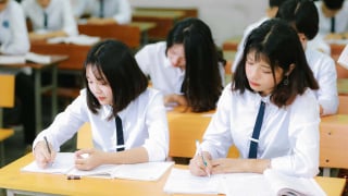 Hà Nội nghiêm cấm dạy thêm trong dịp hè, trường học chỉ được tổ chức ôn tập hỗ trợ học sinh yếu