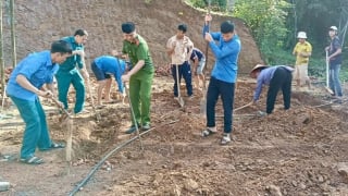 Công an Thanh Hóa chung tay xoá nhà tạm, nhà dột nát