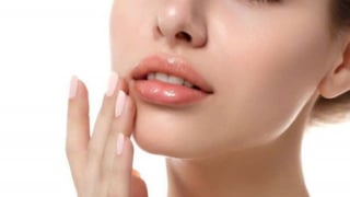 Sưng, viêm, môi loang màu – hậu quả ít ai ngờ từ dịch vụ khử thâm