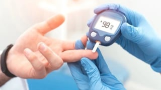 Viêm màng não ở bệnh nhân tiểu đường: Nguy hiểm, triệu chứng cấp tính cần cảnh giác