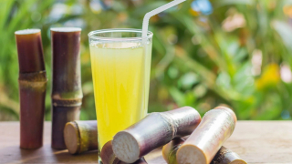 Uống 3 cốc nước mía mỗi ngày để chữa đái tháo đường, cụ bà nhập viện