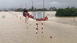 Bình Định cảnh bão lũ khẩn cấp trên sông Côn và sông Hà Thanh