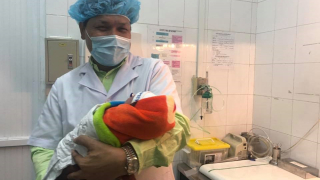 Chào đón công dân Việt Nam đầu tiên năm 2019 tại Bệnh viện Phụ sản Trung ương