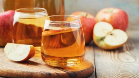 Có nên uống giấm táo mỗi ngày?