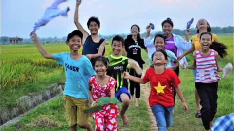 8 điều ba mẹ nên làm để giúp bé giỏi ngôn ngữ từ sớm