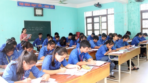 Bắc Giang: Triển khai công tác phổ cập giáo dục, xóa mù chữ cho người lớn, đẩy mạnh phân luồng học sinh trong giáo dục phổ thông