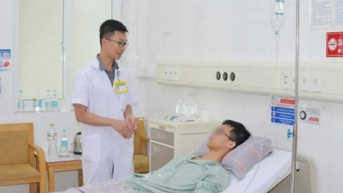 Quảng Ninh: Phẫu thuật cấp cứu thủng tạng rỗng cho 2 bệnh nhân dưới 18 tuổi bị viêm phúc mạc do thủng ổ loét dạ dày, hành tá tràng