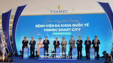 Đại diện Bộ Y tế tham dự buổi lễ khai trương Bệnh viện Đa khoa Quốc tế Vinmec Smart City