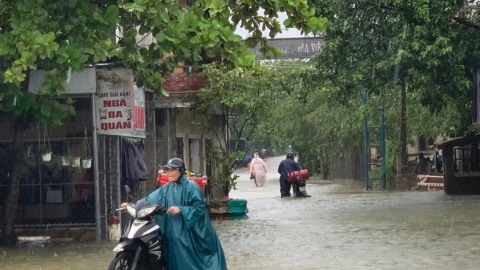 Dự báo thời tiết ngày 28/10: Bão số 6 suy yếu, miền Trung tiếp tục mưa lớn