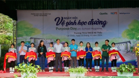 Long Châu cùng khách hàng chung tay mang đến môi trường học đường sạch sẽ - an toàn cho học sinh vùng cao