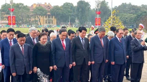 Lãnh đạo Đảng, Nhà nước vào Lăng viếng Chủ tịch Hồ Chí Minh