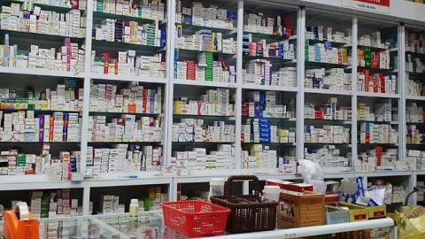 Khẩn cấp cảnh báo mưa dông rất lớn ở nhiều khu vực do khối khí nóng và lạnh giao tranh