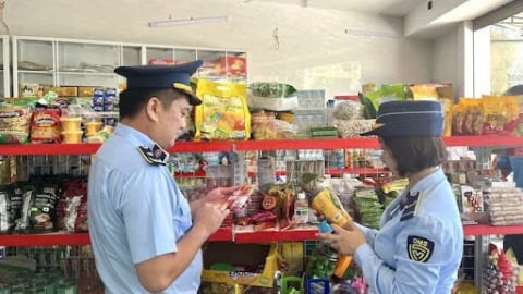 Hà Nội: Xử phạt hàng loạt cơ sở buôn bán hàng hóa không minh bạch nguồn gốc, xuất xứ