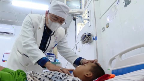 Bạc Liêu: 4 trẻ bị ngộ độc do ăn nhầm mì tôm có tẩm thuốc diệt chuột