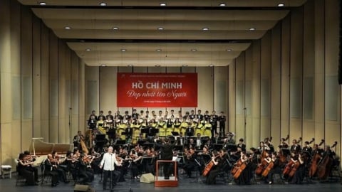Chương trình nghệ thuật “Hồ Chí Minh đẹp nhất tên Người”