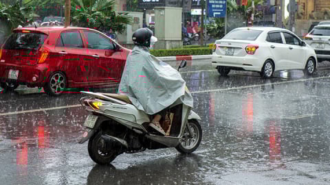 Dự báo thời tiết ngày 19/5: Bắc Bộ và Nam Bộ có mưa rào và dông rải rác