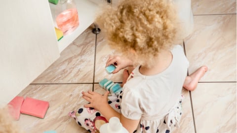 Cảnh giác trước nguy cơ ngộ độc thuốc và hóa chất ở trẻ em