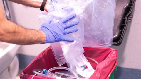 Phát hiện vi khuẩn bệnh viện có khả năng 'ăn nhựa' y tế, đe dọa sức khỏe người bệnh