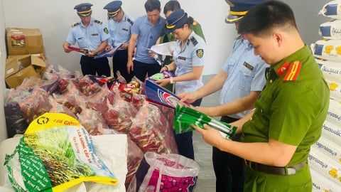 Nghệ An: Phát hiện 1 hộ kinh doanh thực hiện hành vi giả tem, nhãn, bao bì sản phẩm gạo nếp
