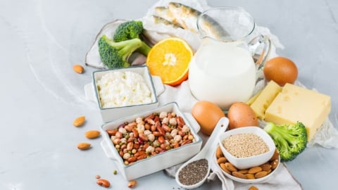 Thời điểm nào mẹ bầu nên bổ sung sắt, canxi và DHA?