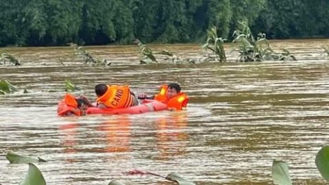 Mưa rất lớn tại một số tỉnh miền Bắc khiến 2 người tử vong và mất tích