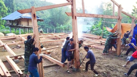 Thủ tướng yêu cầu tập trung hoàn thành mục tiêu xoá nhà tạm, nhà dột nát trên phạm vi cả nước trước 31/8/2025