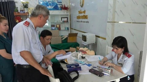 Tiền Giang: Khởi tố 2 bị can có liên quan đến buôn lậu, gian lận thương mại, hàng giả