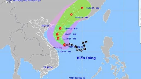 Cơn bão số 1 đang dần mạnh lên cấp 10, giật cấp 13