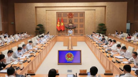 Nghiên cứu, đề xuất ban hành Nghị quyết của Bộ Chính trị về phát triển doanh nghiệp Nhà nước