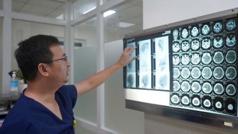 Đà Nẵng: Cấp cứu bệnh nhi 13 tuổi đột quỵ do xuất huyết não